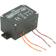 Mini energizer for minor pests - battery-powered