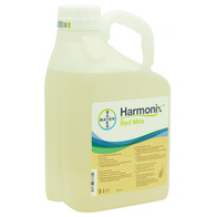 Harmonix Red Mite 5l spraying on chicken birds