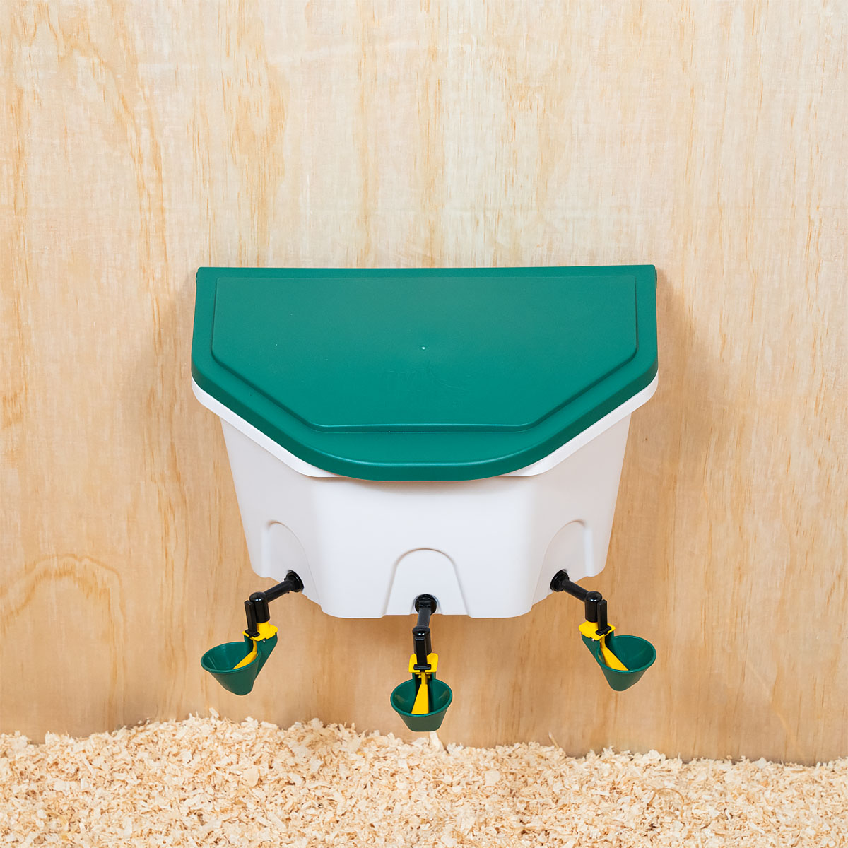 Automatic drinker 8 l for poultry with KUBIK bowls 