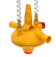 Connecting the pressure regulator with a square pipe 22 x 22 mm in drinking systems - pos. 1