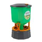 Automatic chicken feeder with a transparent 25 kg container